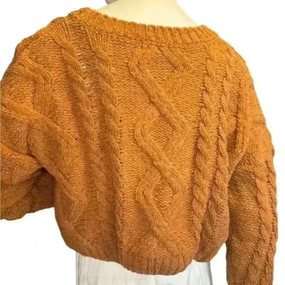 Altar D State Recycled Cotton Cable Crew Sweater. - Picture 6 of 11